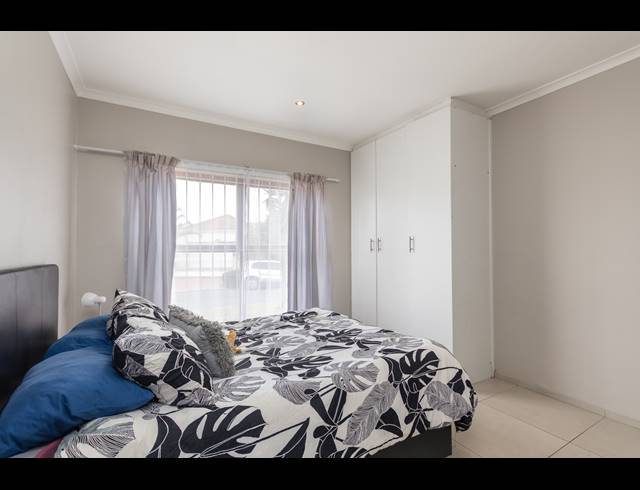 4 BEDROOM FREESTANDING FOR SALE IN PARKLANDS